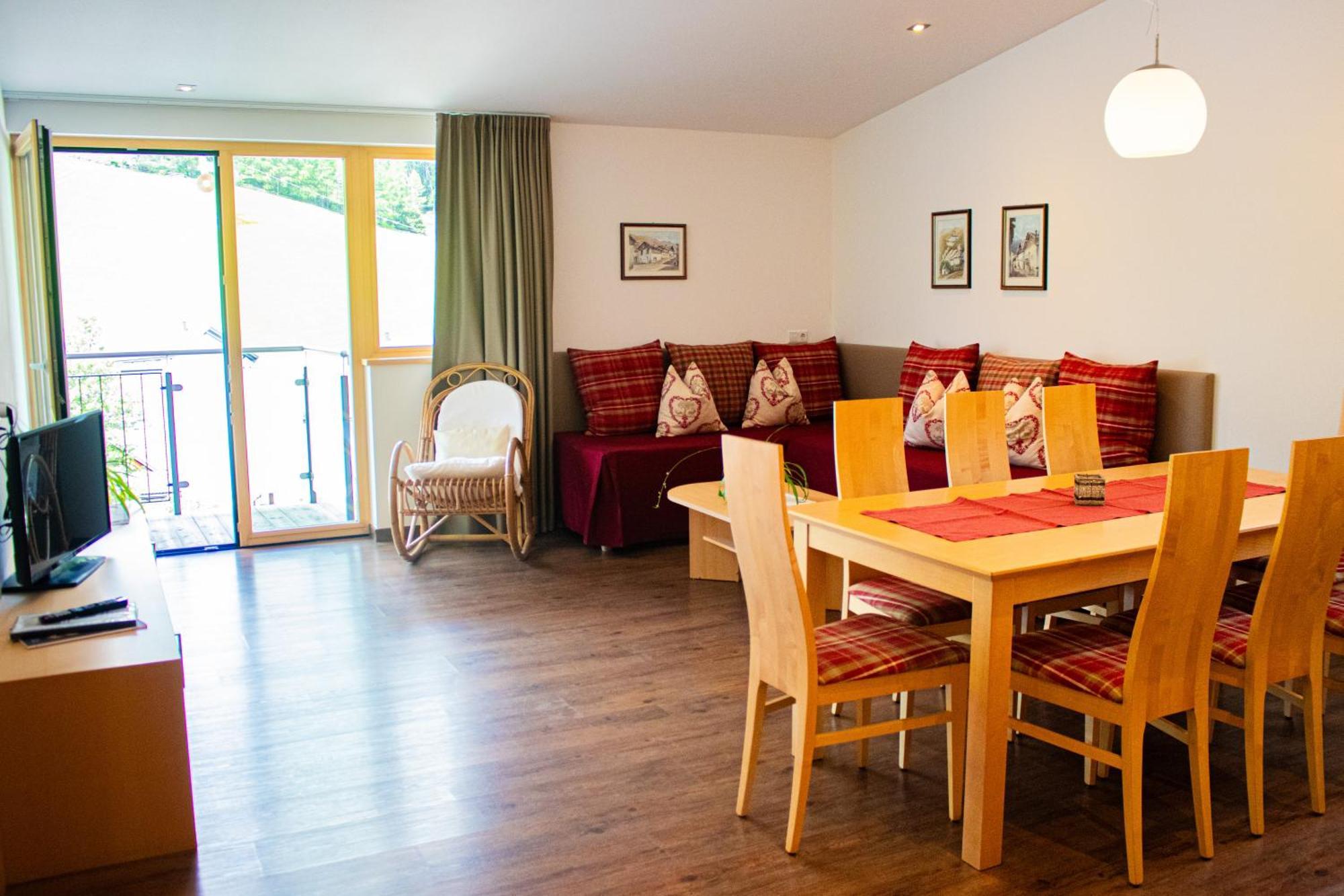 Garni Apparthotel St Valentin San Valentino alla Muta Exterior photo